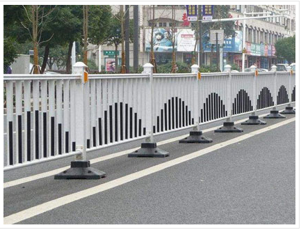 交通护栏